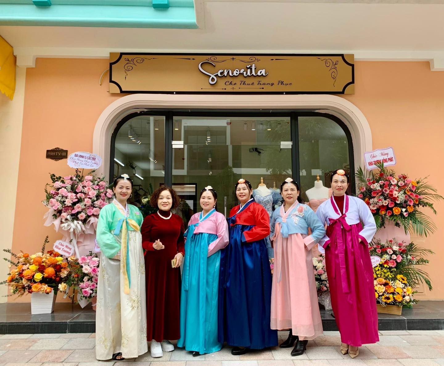 Senorita cho thuê trang phục Hanbok phù hợp mọi lứa tuổi 