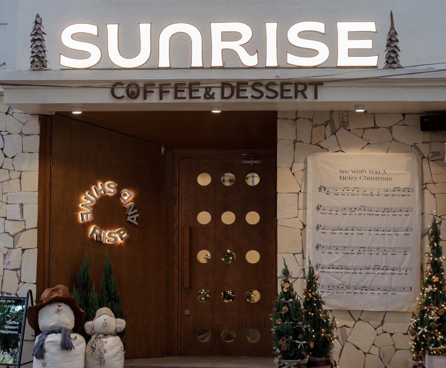Sunrise Coffee - Nơi lưu giữ từng khoảng khắc trong bạn