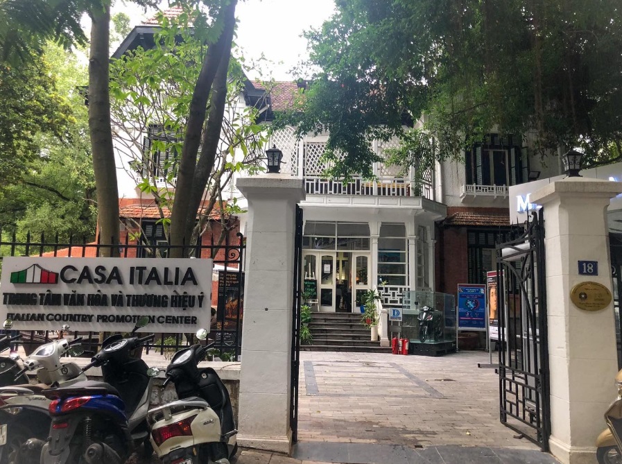 Casa Italia nằm gần Đại sứ quán Ý tại Hà Nội 