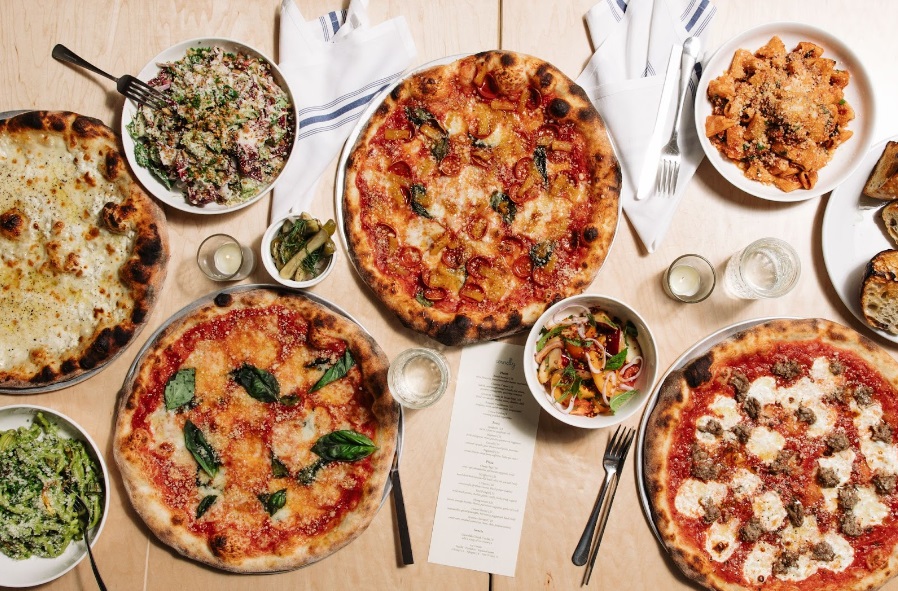 Bữa tiệc đa dạng pizza chuẩn hương vị Ý tại Smoked Pizza 