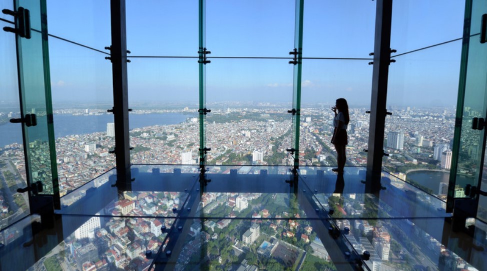 Đài quan sát Skywalk ở tầng 65 của Lotte Center 