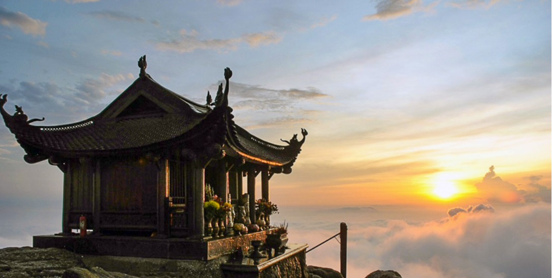 Cầu may mắn đầu năm tại chùa Yên Tử 