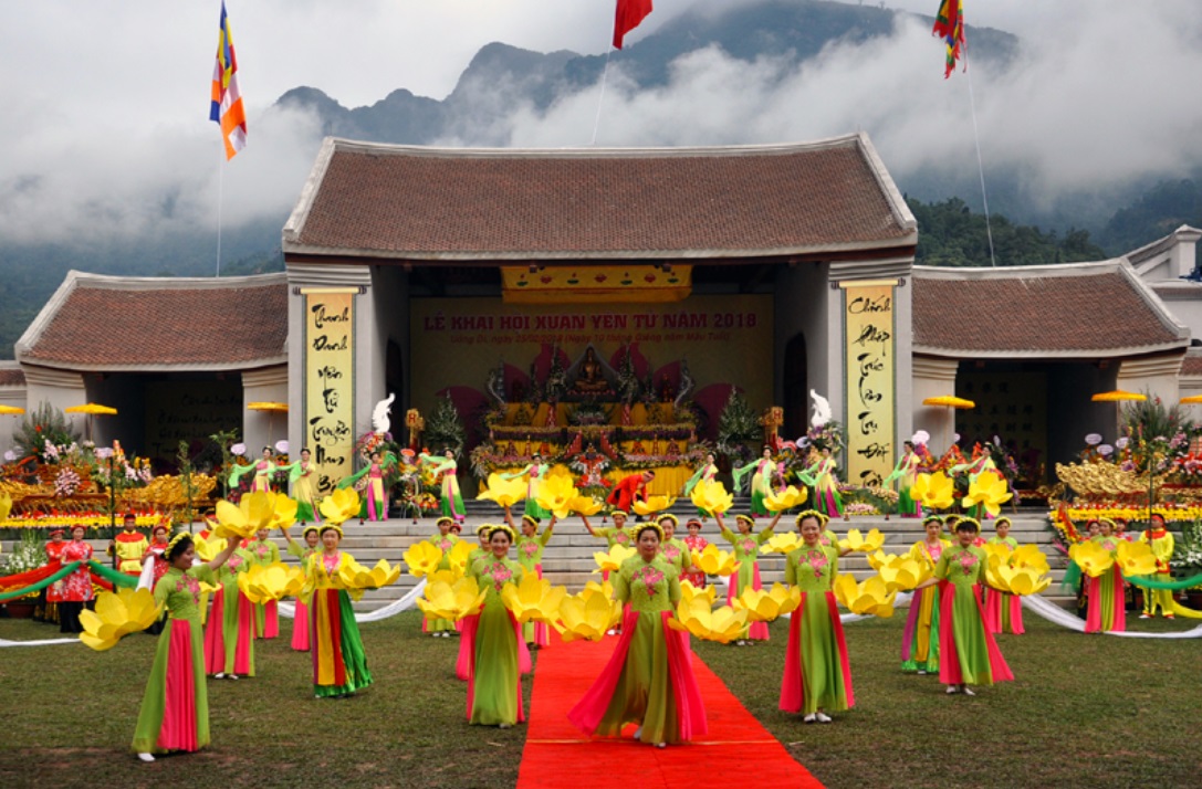 Lễ hội Yên Tử diễn ra hằng năm để tưởng nhớ Đức Phật Hoàng Trần Nhân Tông 